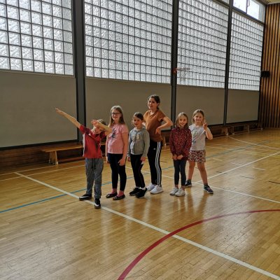 Mittwochs-Turnen Mittwochs-Turnen