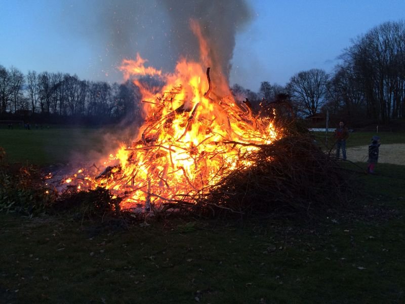 Osterfeuer 2016_bericht